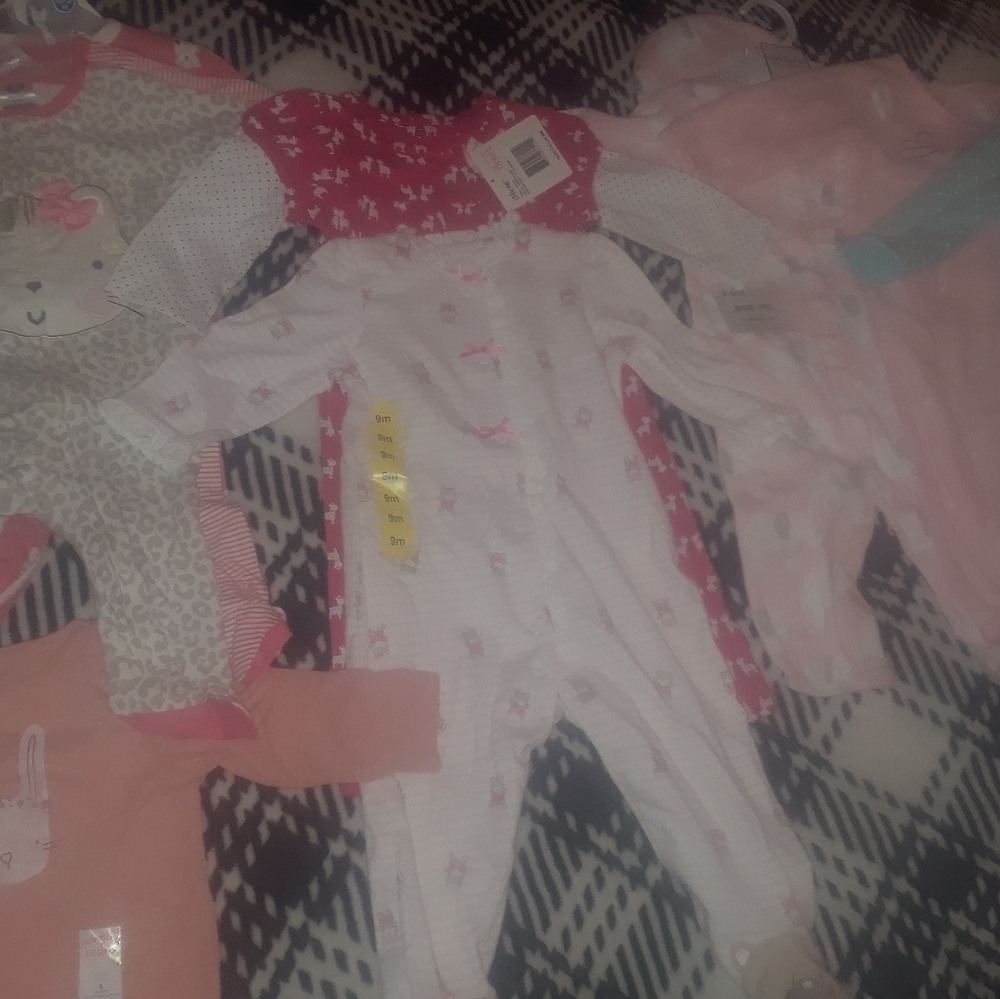 Baby girl sleeper  perfect for baby shower sz 0-9m